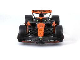 Bburago McLaren F1 Team MCL38 1:24 2024